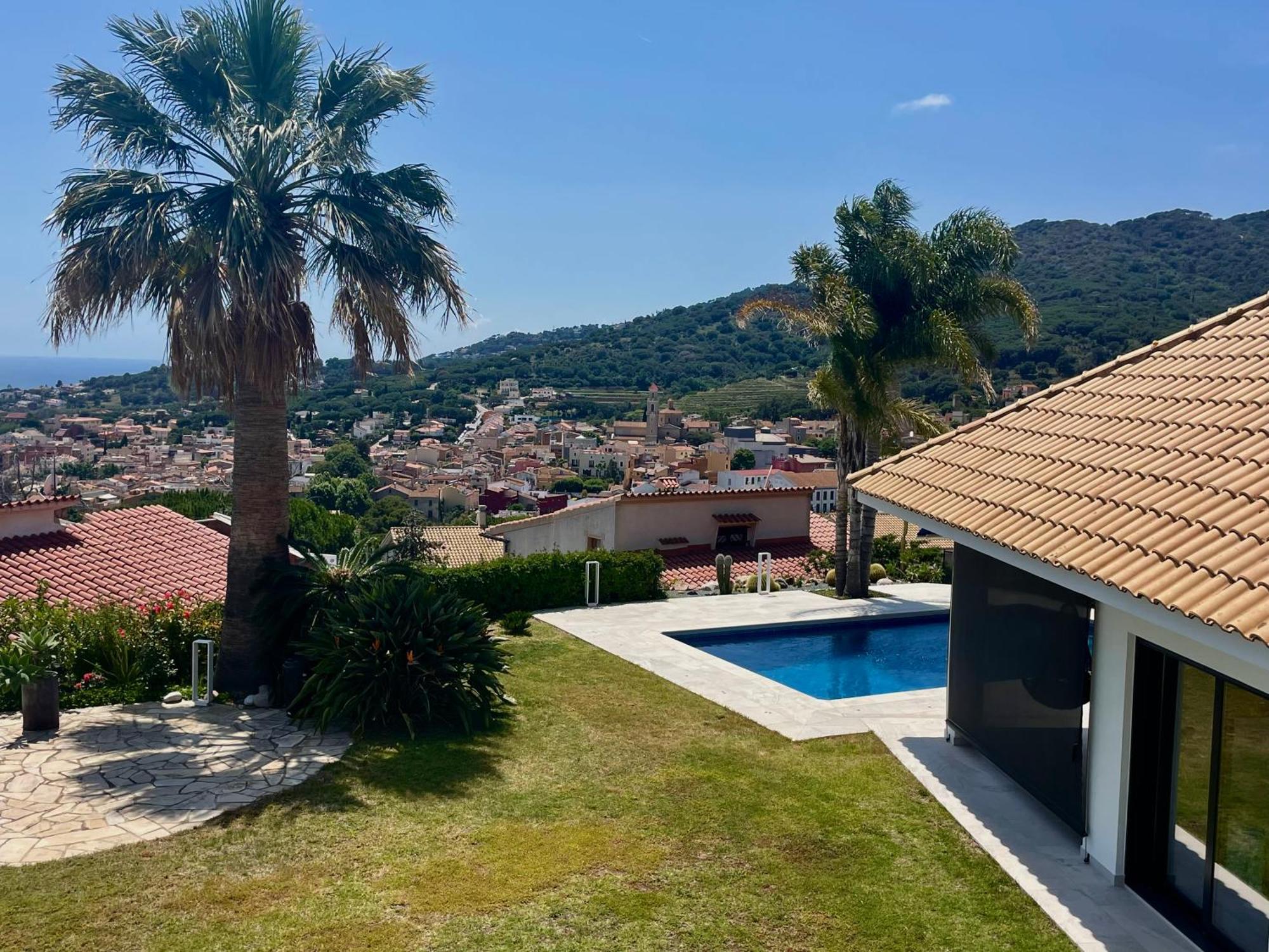 Palm Maresme - Suite With Bathroom And Terrasse With Ocean Views In A Private Villa Vilassar De Dalt Eksteriør bilde